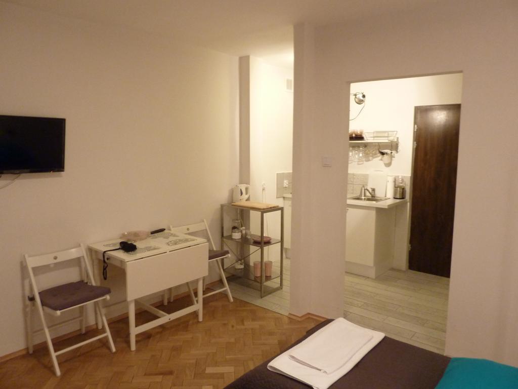Koro De Varsovio - Apartament Ciasna 10 Varsóvia Exterior foto
