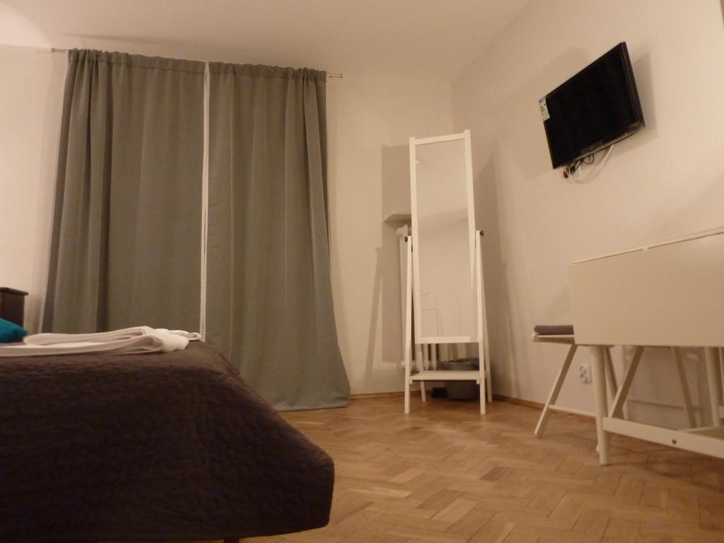 Koro De Varsovio - Apartament Ciasna 10 Varsóvia Exterior foto